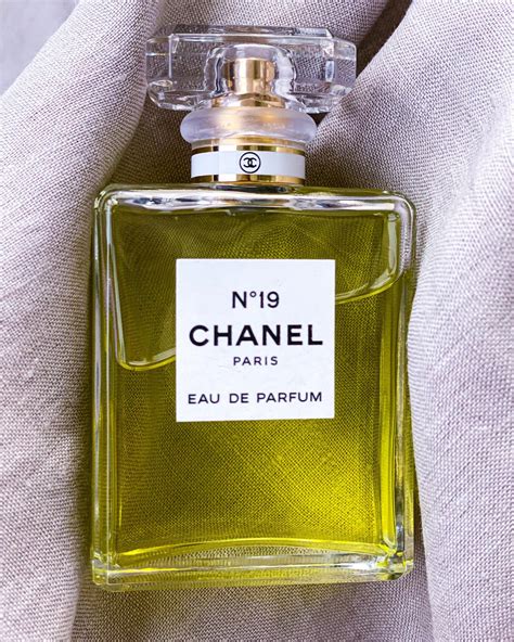 chanel 19 profumo